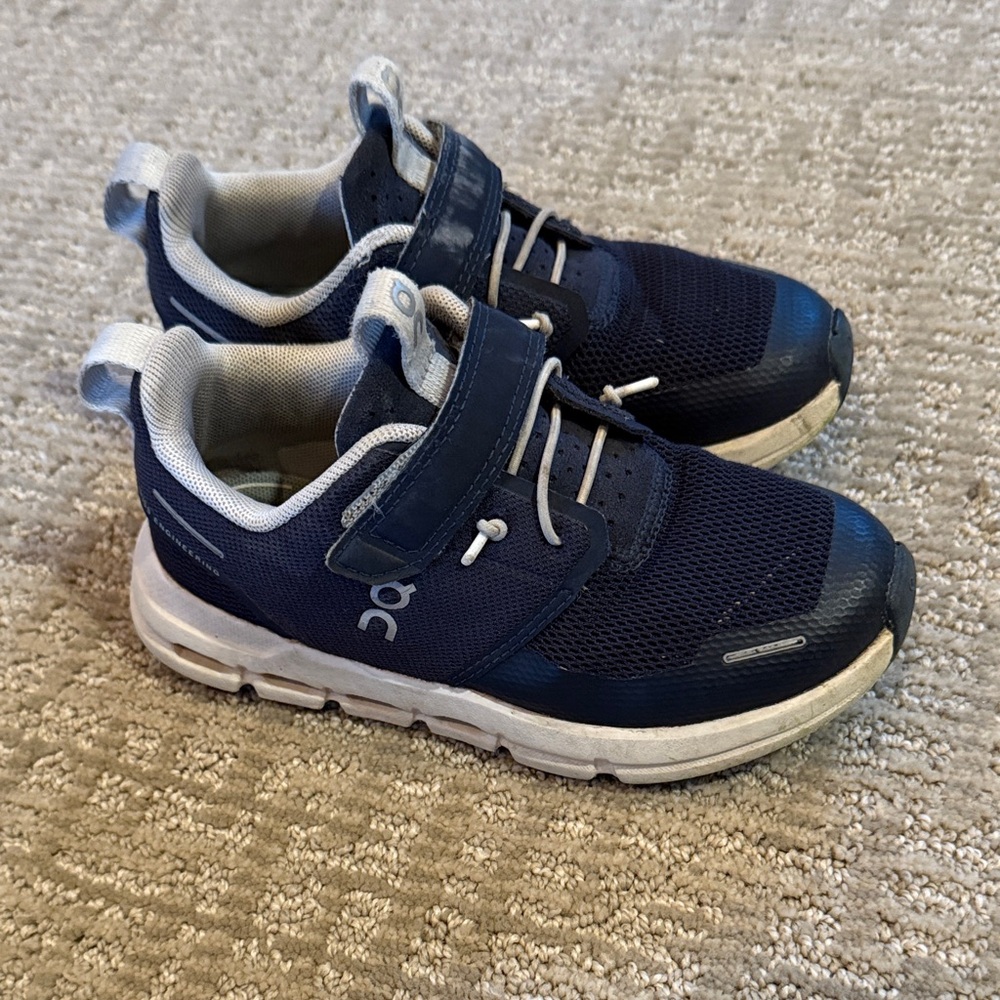 On Running Kids Navy and White Sneakers